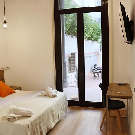 Lullaby By Hamilton Hostal